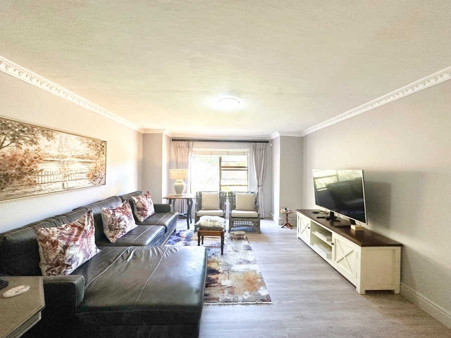 5 Bedroom Property for Sale in The Island Western Cape